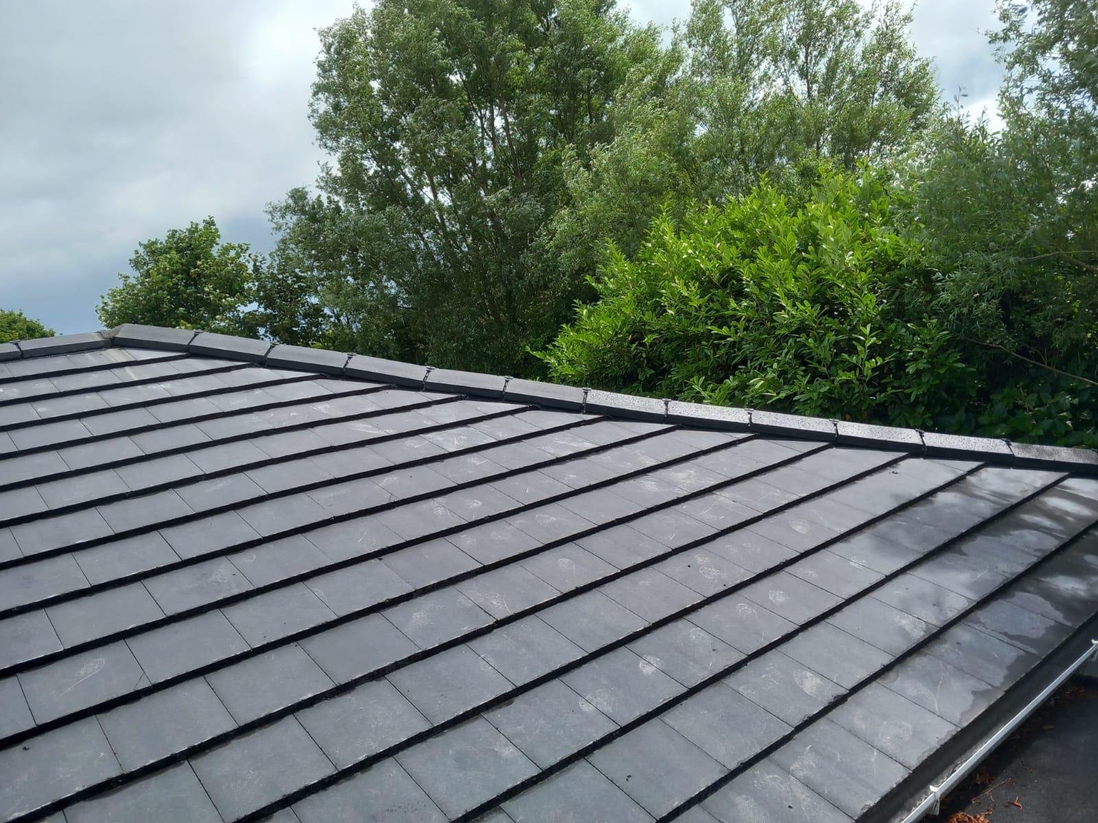 Flat roof installation